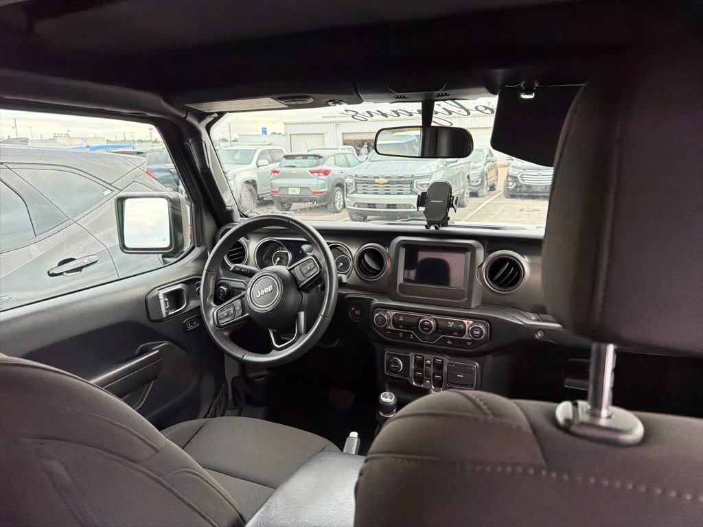 Used 2023 Jeep Gladiator Sport image 18