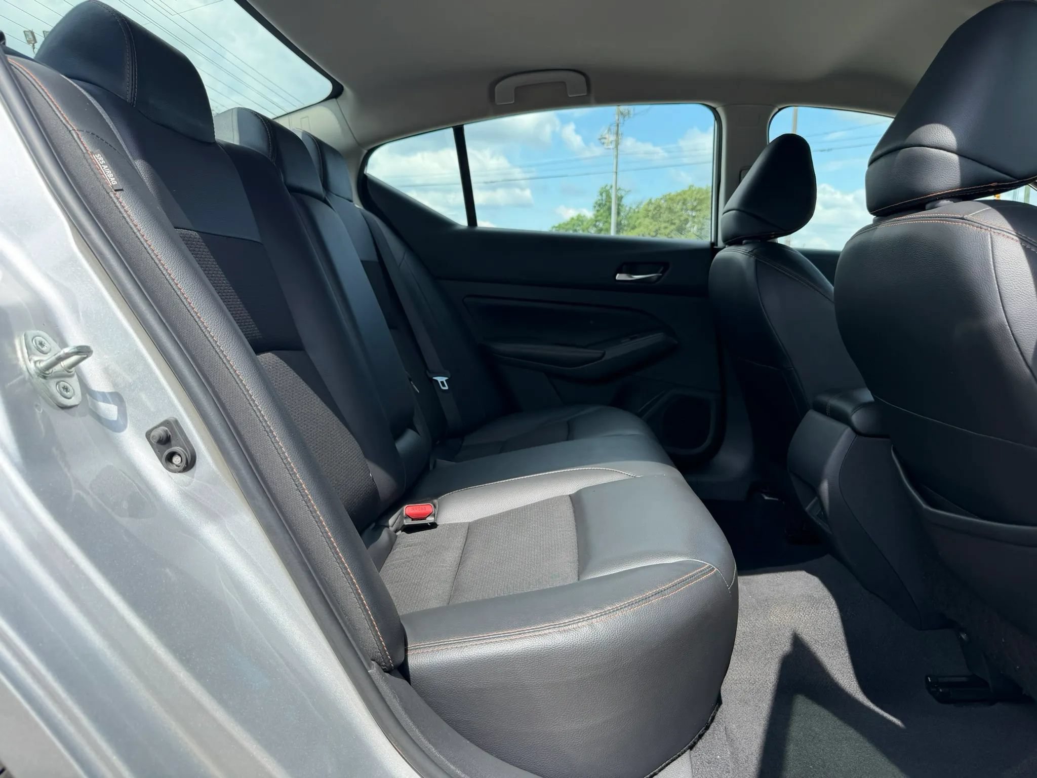 Used 2022 Nissan Altima 2.5 SR FWD image 16