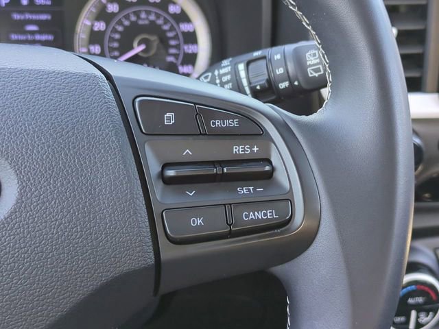 Certified 2022 Hyundai Venue Limited image 24
