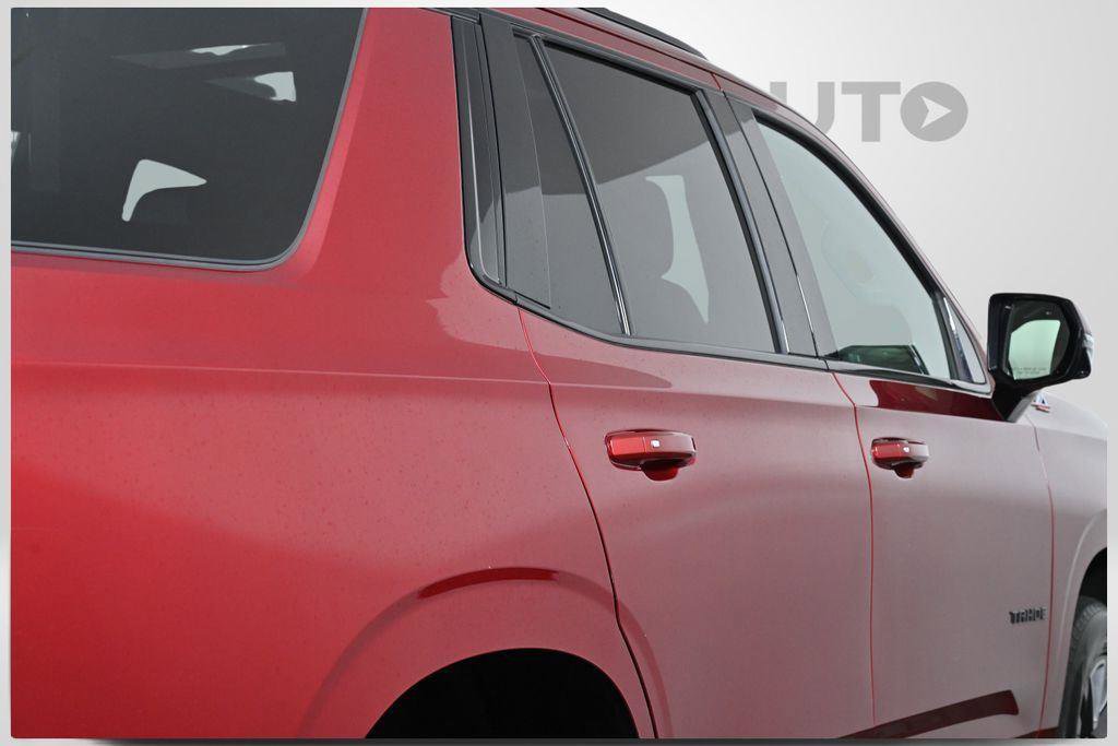 Used 2021 Chevrolet Tahoe Z71 w/ Luxury Package image 10