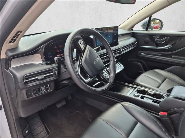 Used 2025 Lincoln Corsair FWD image 10