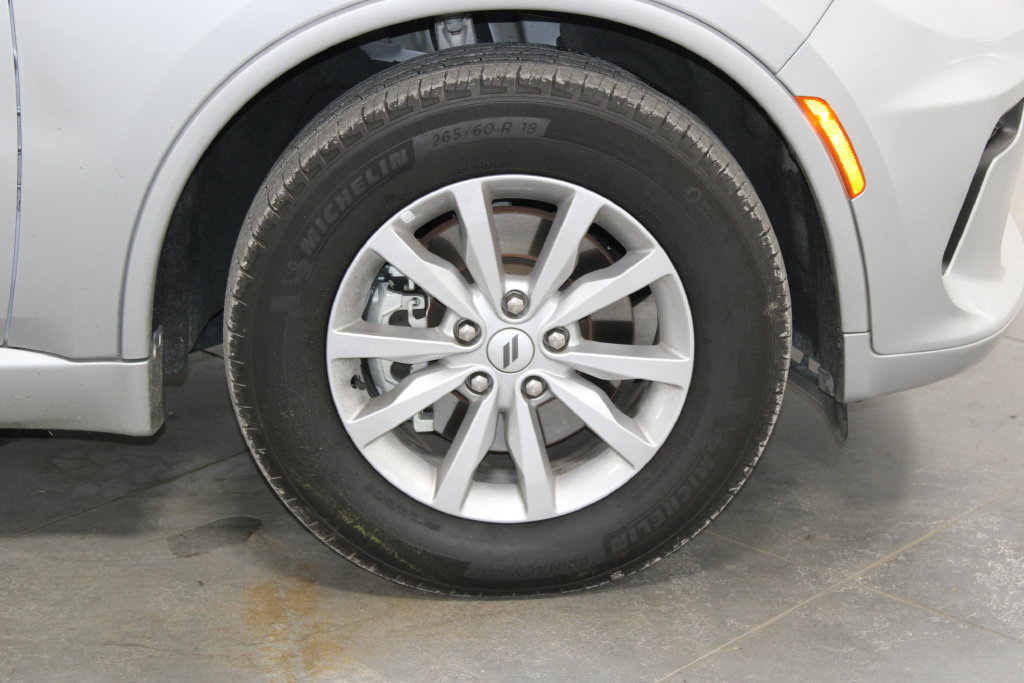Used 2025 Dodge Durango GT RWD image 12