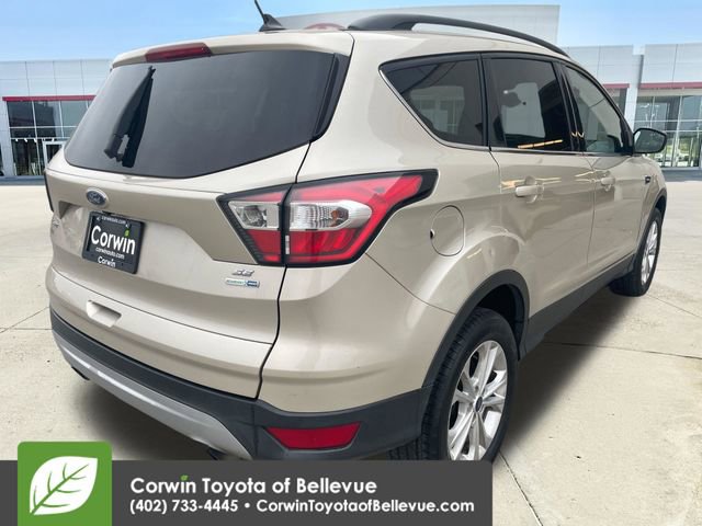 Used 2018 Ford Escape SE w/ SE Sync 3 Package AWD/4WD image 5