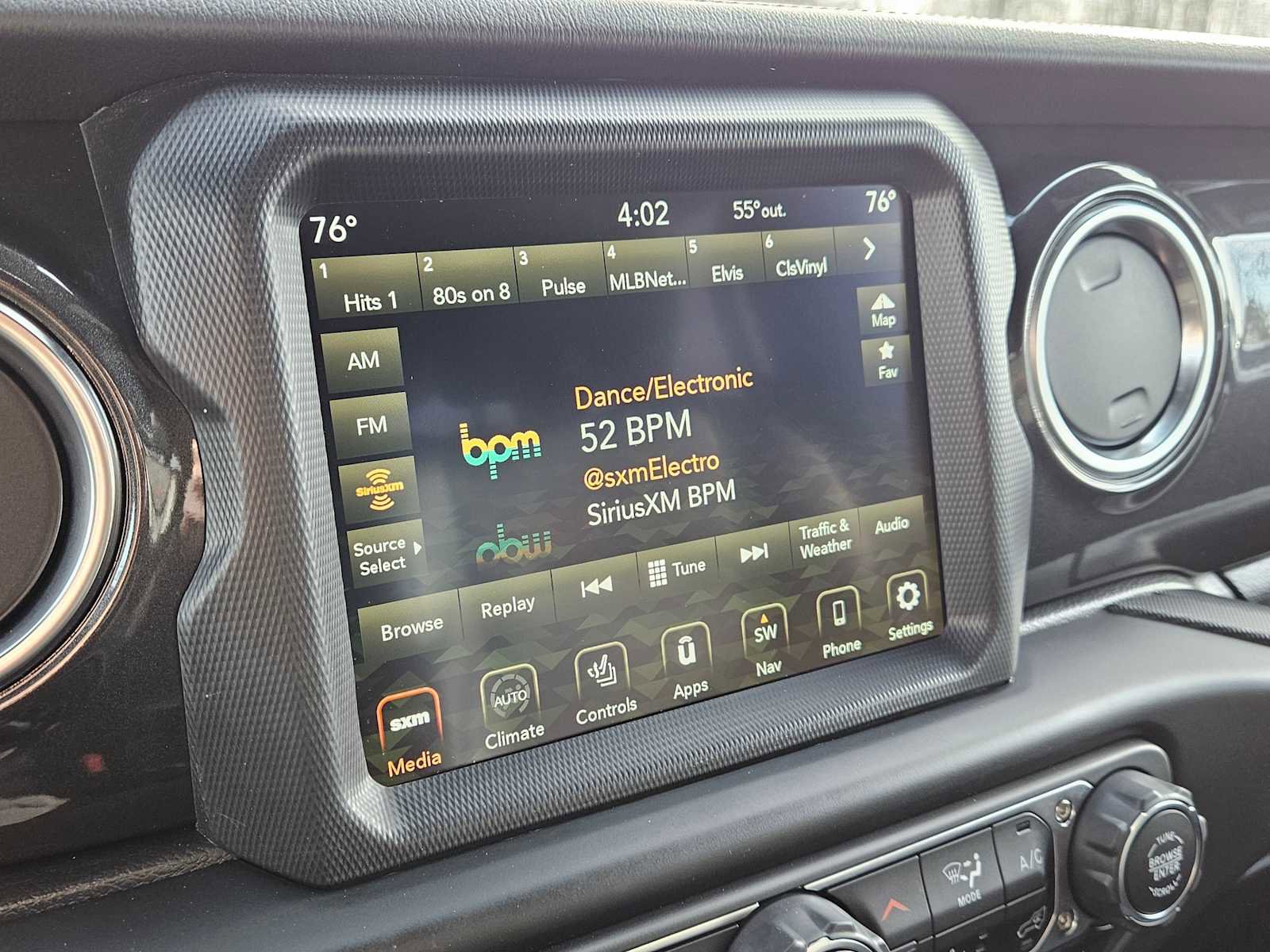 Used 2022 Jeep Wrangler Unlimited Rubicon w/ Xtreme Recon 35" Tire Package image 29