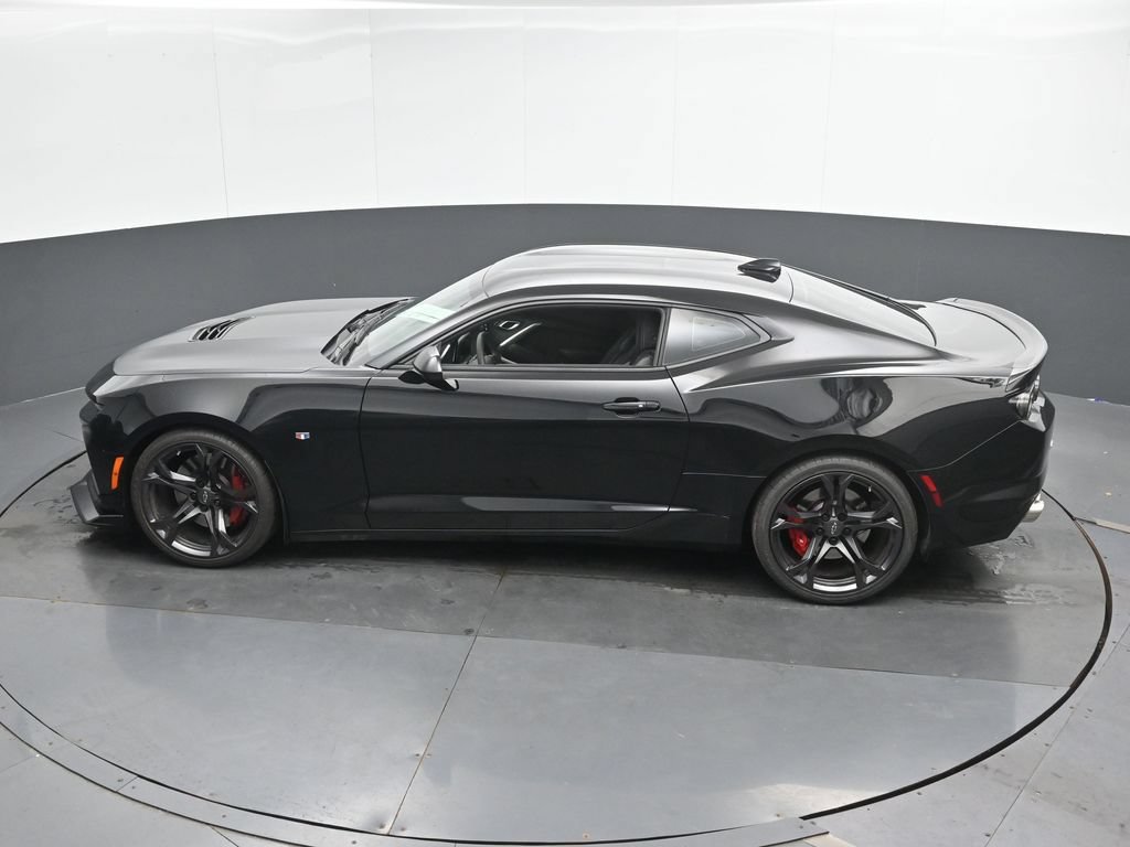 Used 2022 Chevrolet Camaro SS RWD image 39