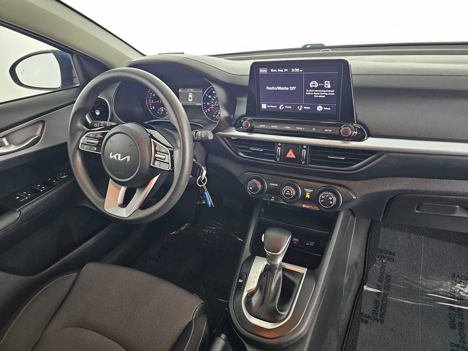 Used 2023 Kia Forte LXS w/ LXS Technology Package FWD image 11