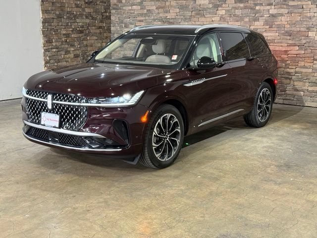 Used 2024 Lincoln Nautilus Reserve w/ Equipment Group 202A AWD/4WD image 5