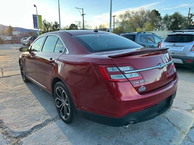 Used 2013 Ford Taurus SHO image 5