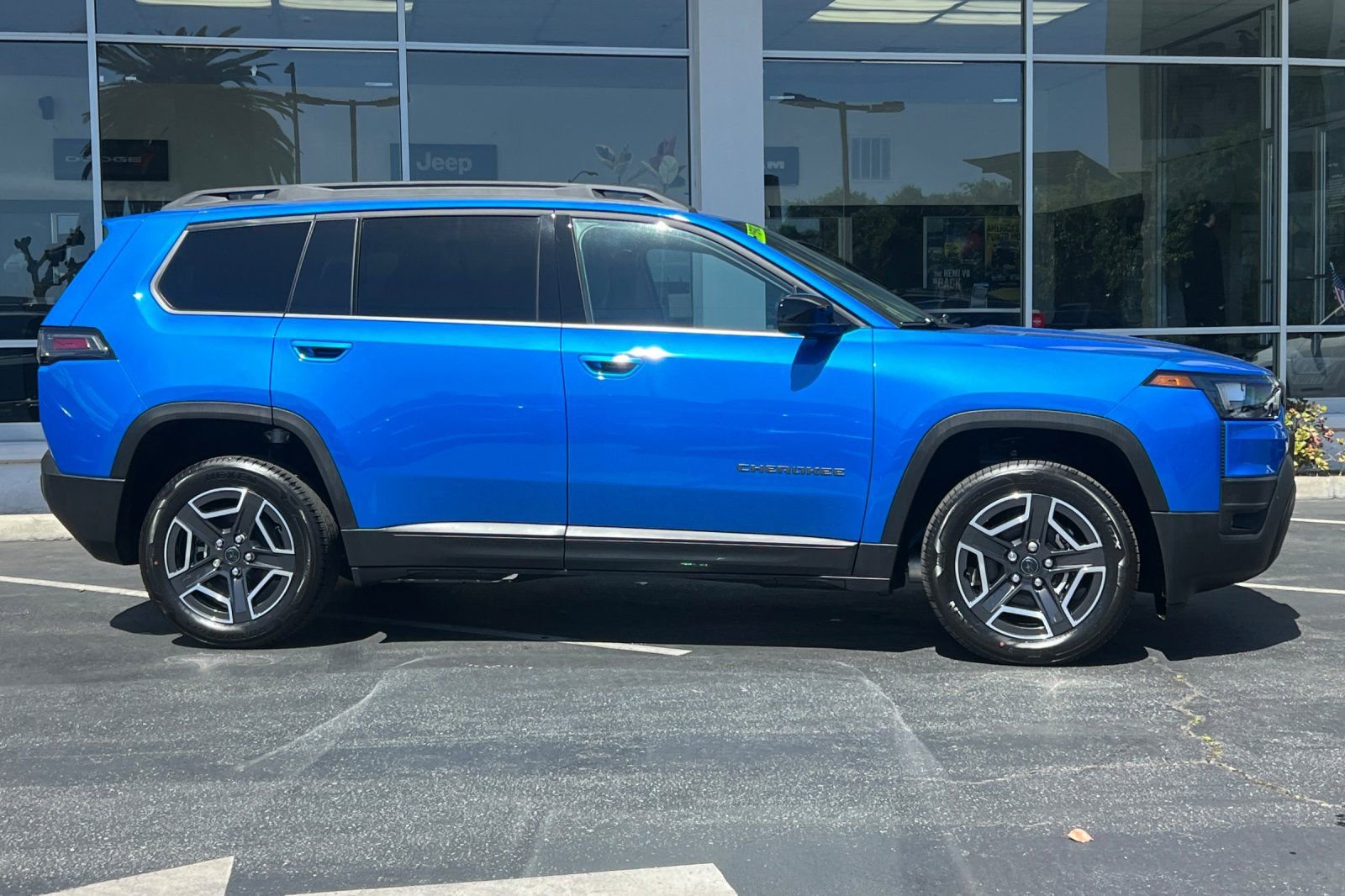New 2026 Jeep Cherokee Limited AWD/4WD image 3