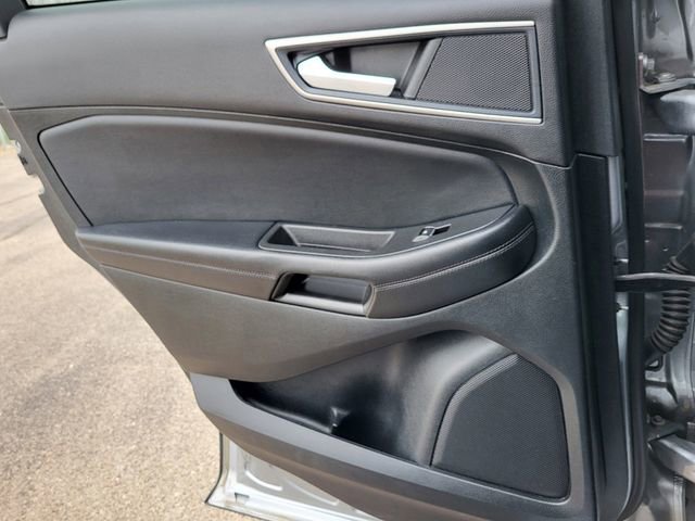 Used 2022 Ford Edge SEL image 12