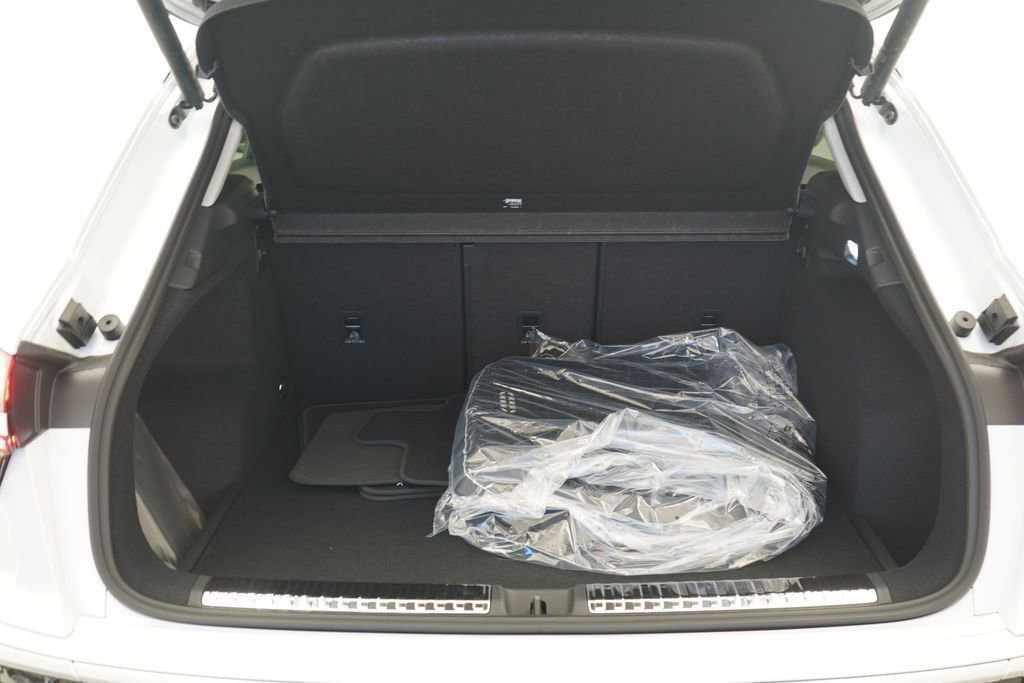 New 2026 Audi Q3 quattro 2.0T image 11