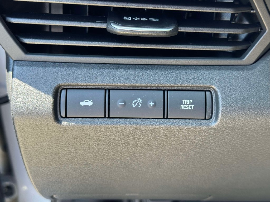 Certified 2025 Nissan Altima 2.5 SR w/ SR Premium Package FWD image 20