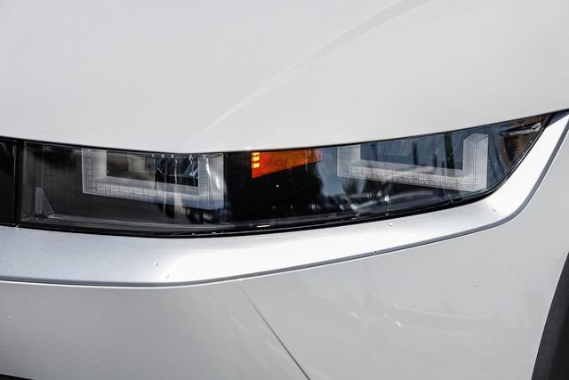 New 2026 Hyundai Ioniq 5 SEL RWD image 8