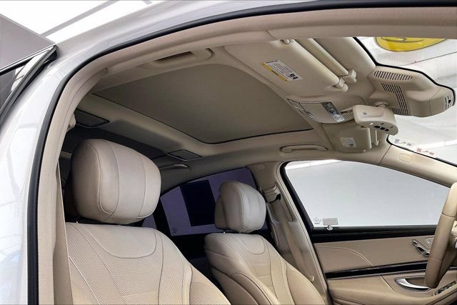Used 2019 Mercedes-Benz S 560 Sedan image 25