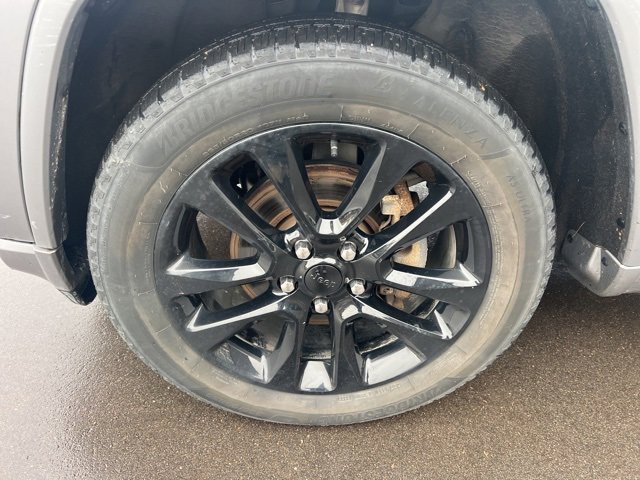 Used 2019 Jeep Grand Cherokee Altitude image 9