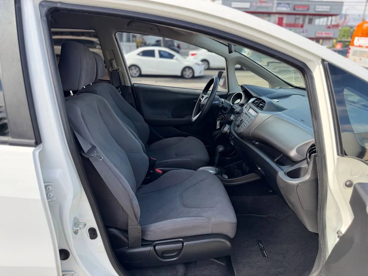 Used 2013 Honda Fit image 32