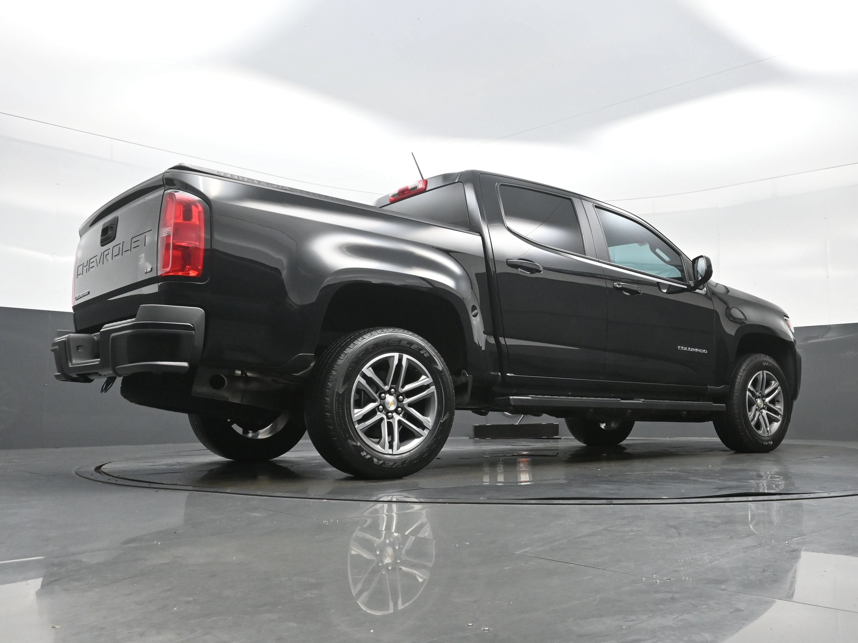 Used 2022 Chevrolet Colorado W/T w/ Custom Special Edition RWD image 30
