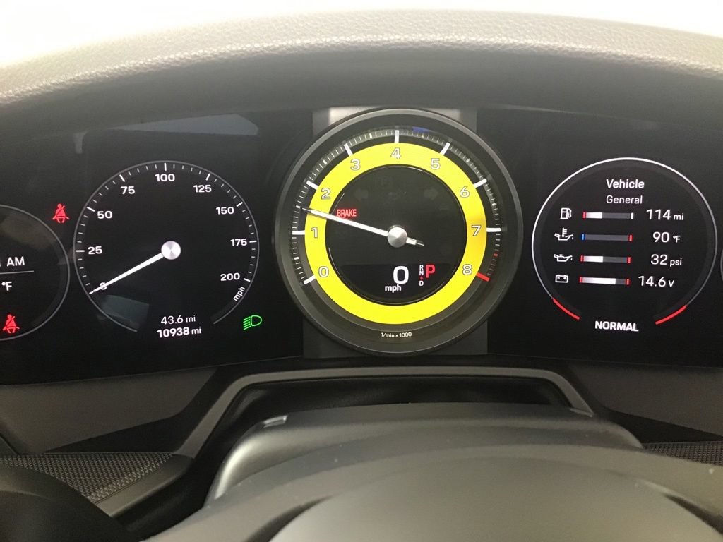 Certified 2024 Porsche 911 Targa 4 AWD/4WD image 36