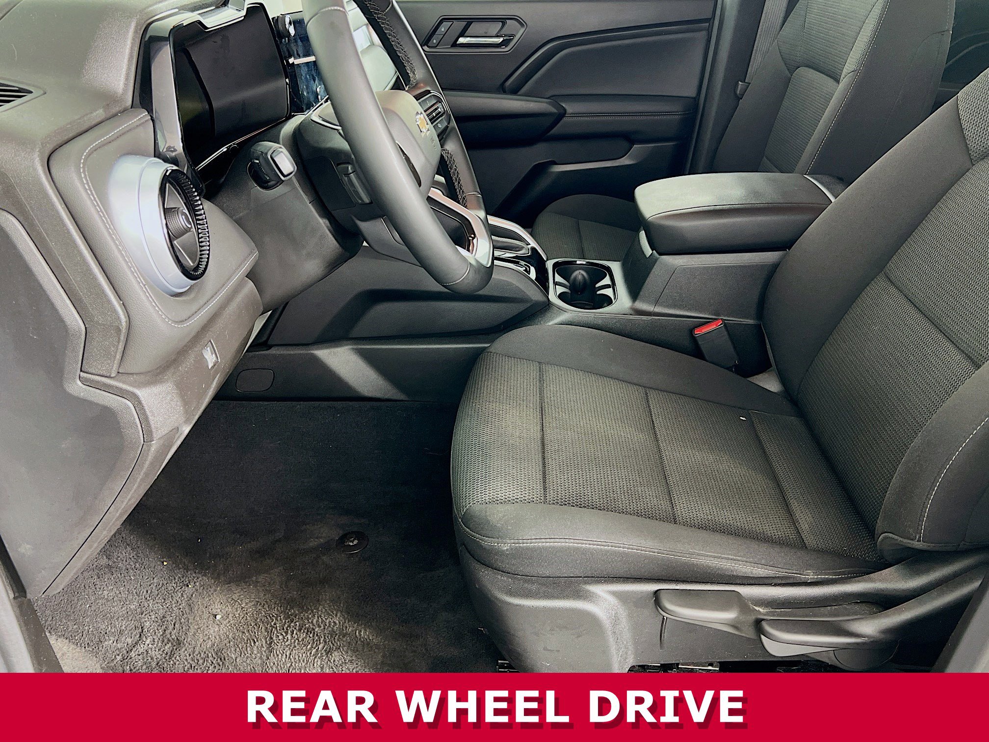 Certified 2024 Chevrolet Colorado LT image 3