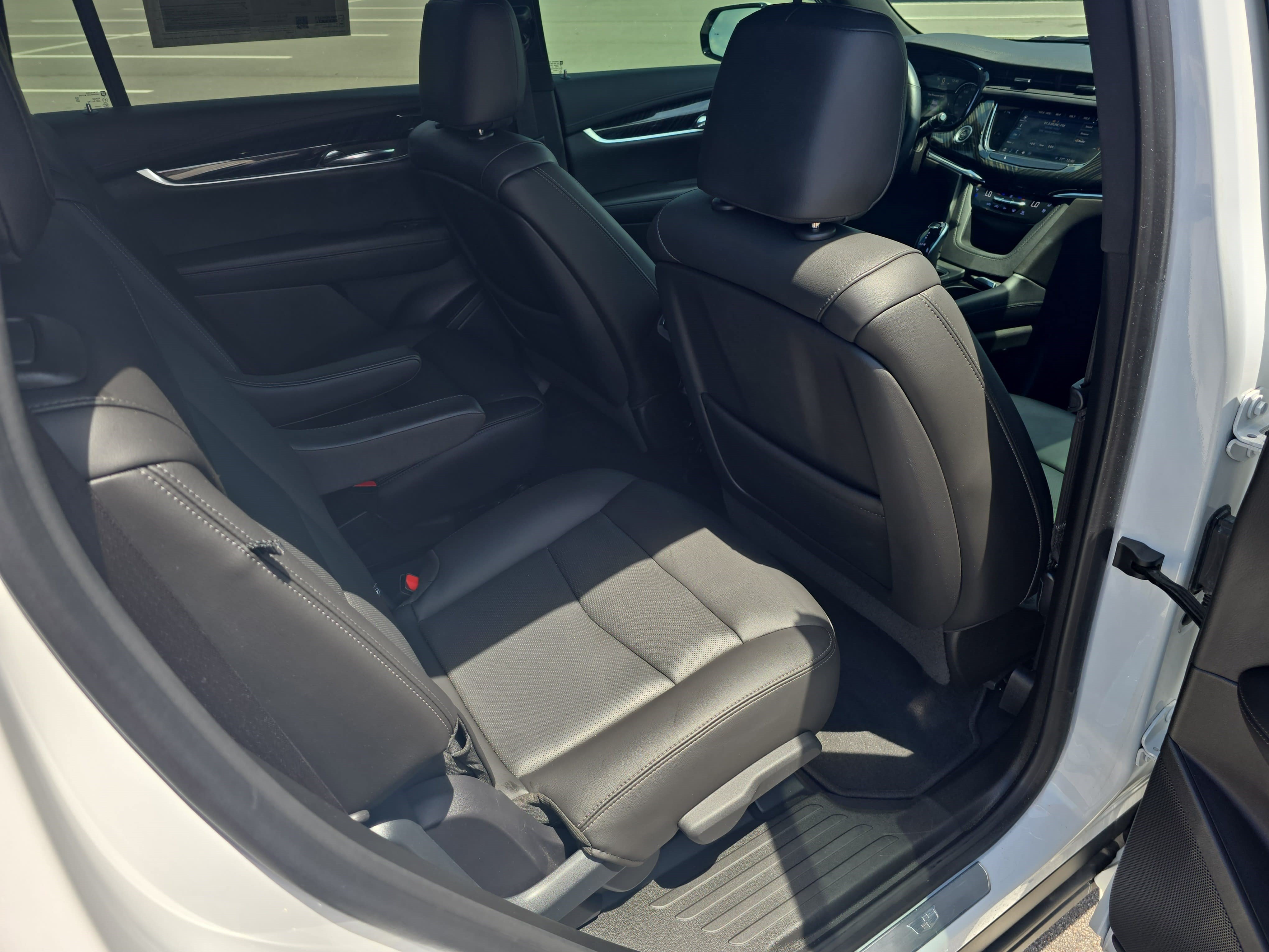 Used 2021 Cadillac XT6 Premium Luxury FWD image 11