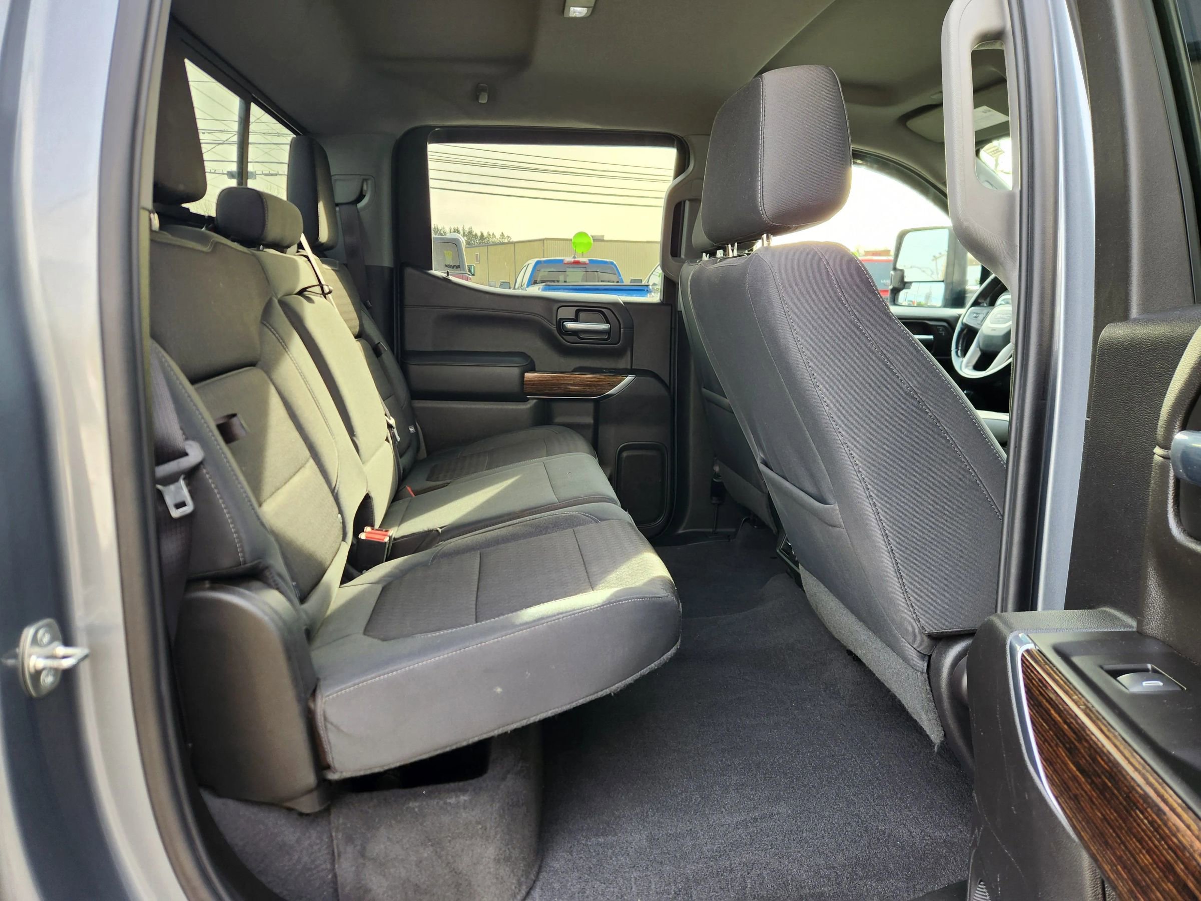 Used 2020 GMC Sierra 1500 SLE w/ SLE Value Package image 43