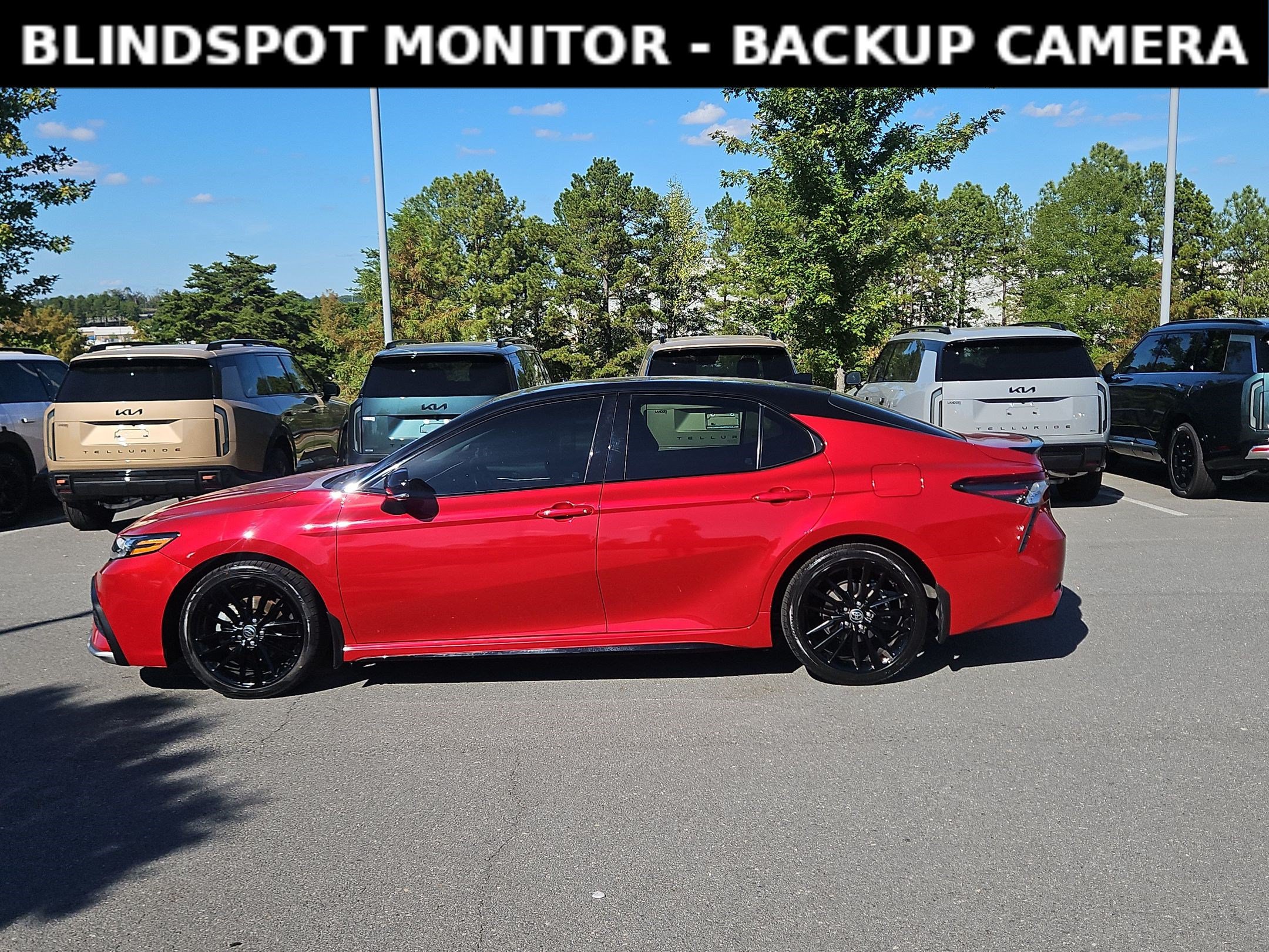 Used 2023 Toyota Camry XSE FWD image 4