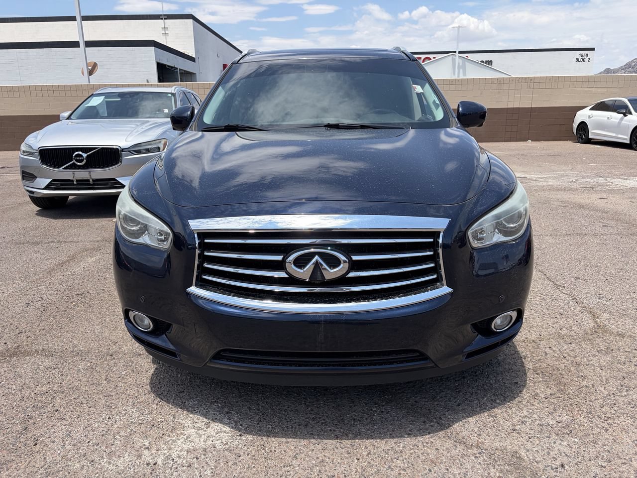 Used 2015 INFINITI QX60 Luxe w/ Deluxe Touring Package AWD/4WD image 3