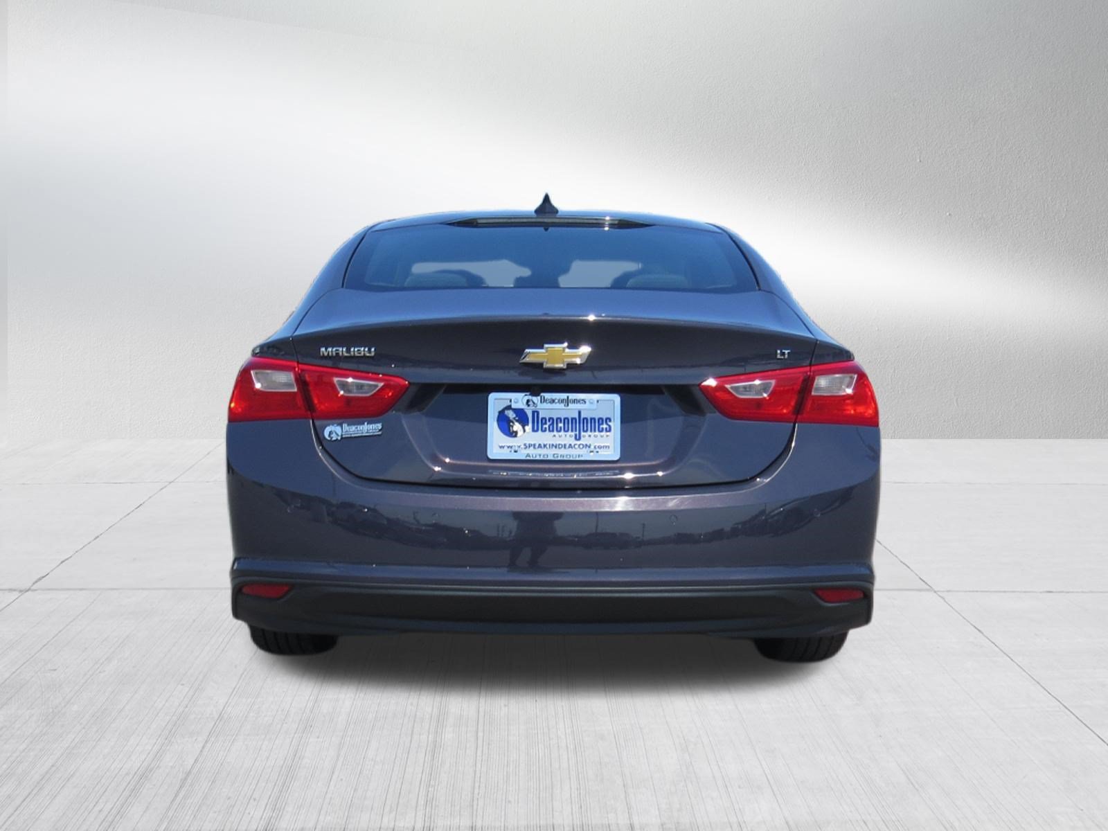 Used 2025 Chevrolet Malibu LT FWD image 4