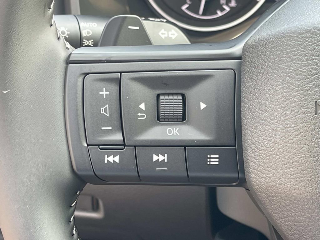 New 2026 Nissan Rogue SV FWD image 30