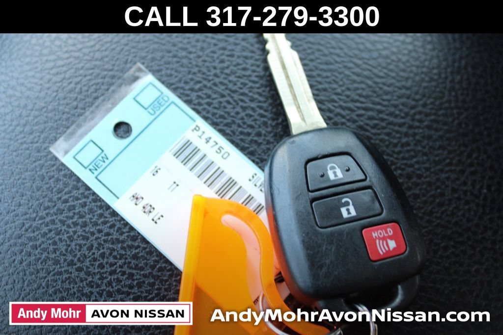 Used 2016 Toyota RAV4 LE AWD/4WD image 30