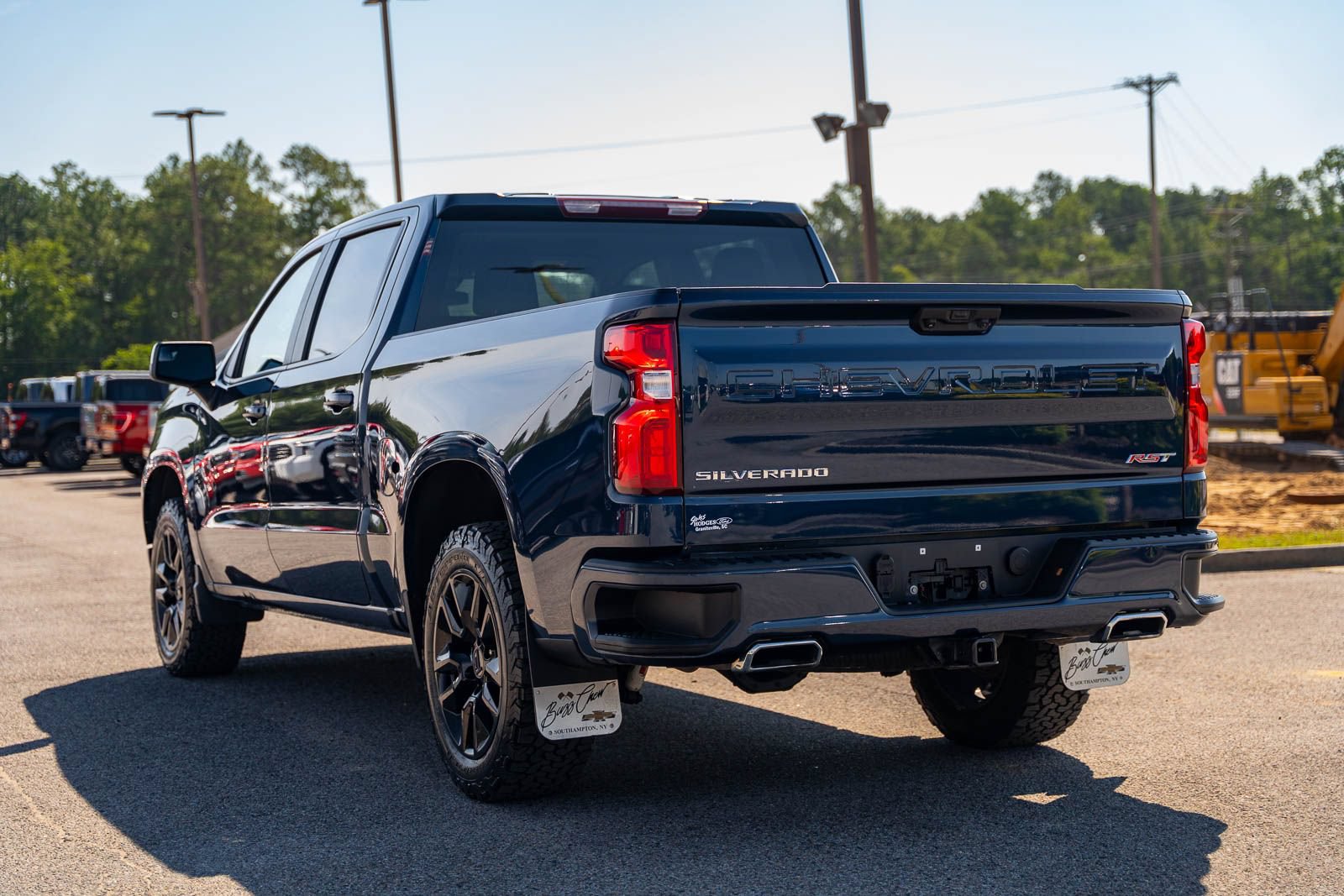 Used 2023 Chevrolet Silverado 1500 RST AWD/4WD image 5