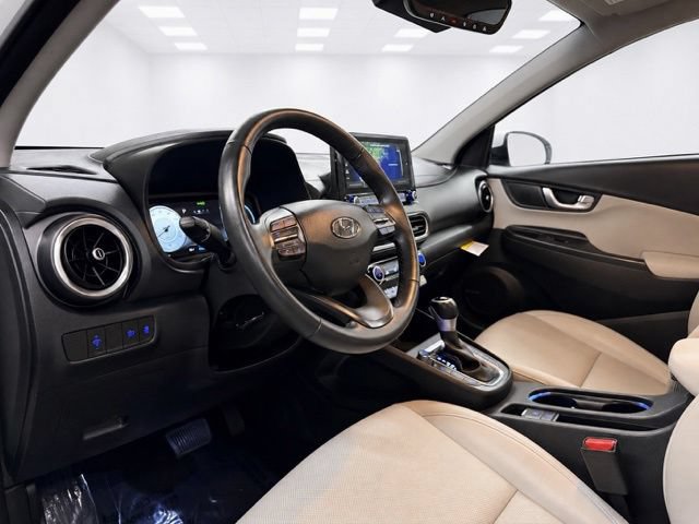 Used 2023 Hyundai Kona Limited AWD/4WD image 13