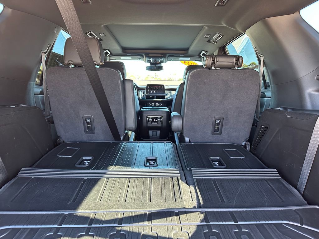 Used 2024 GMC Yukon AT4 w/ AT4 Premium Package image 48