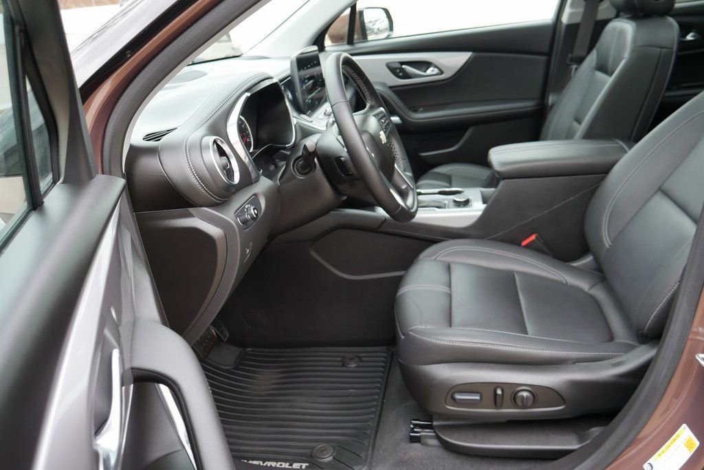 Used 2023 Chevrolet Blazer LT w/ LPO, Cargo Package FWD image 8