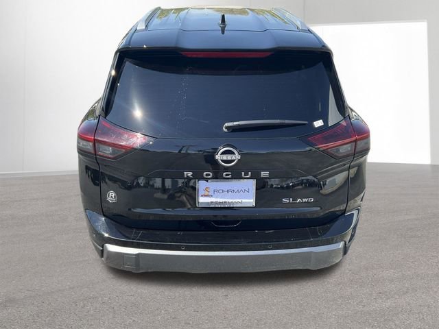 Certified 2026 Nissan Rogue SL AWD/4WD image 32