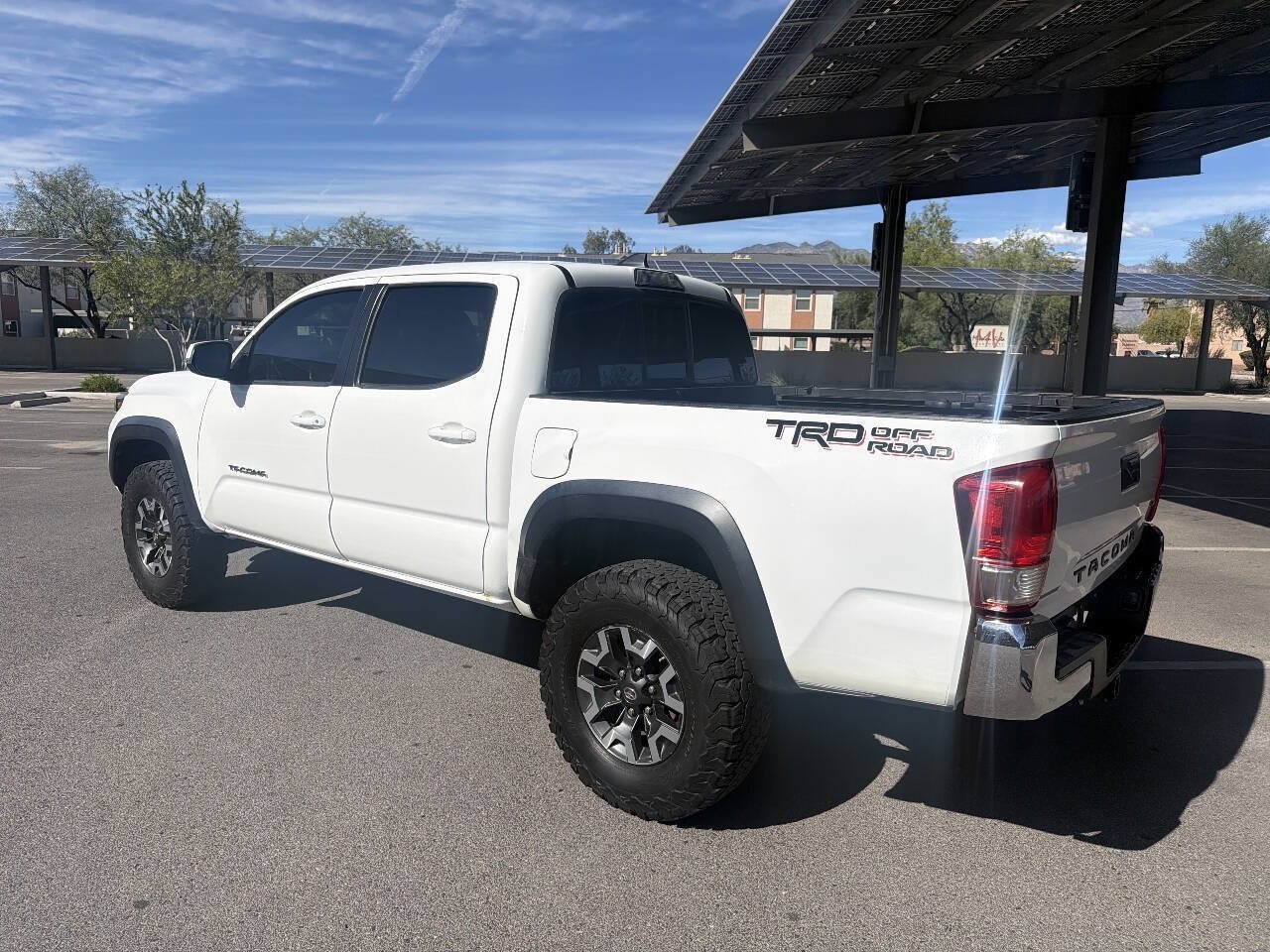 Used 2016 Toyota Tacoma TRD Off-Road w/ Towing Package RWD image 6