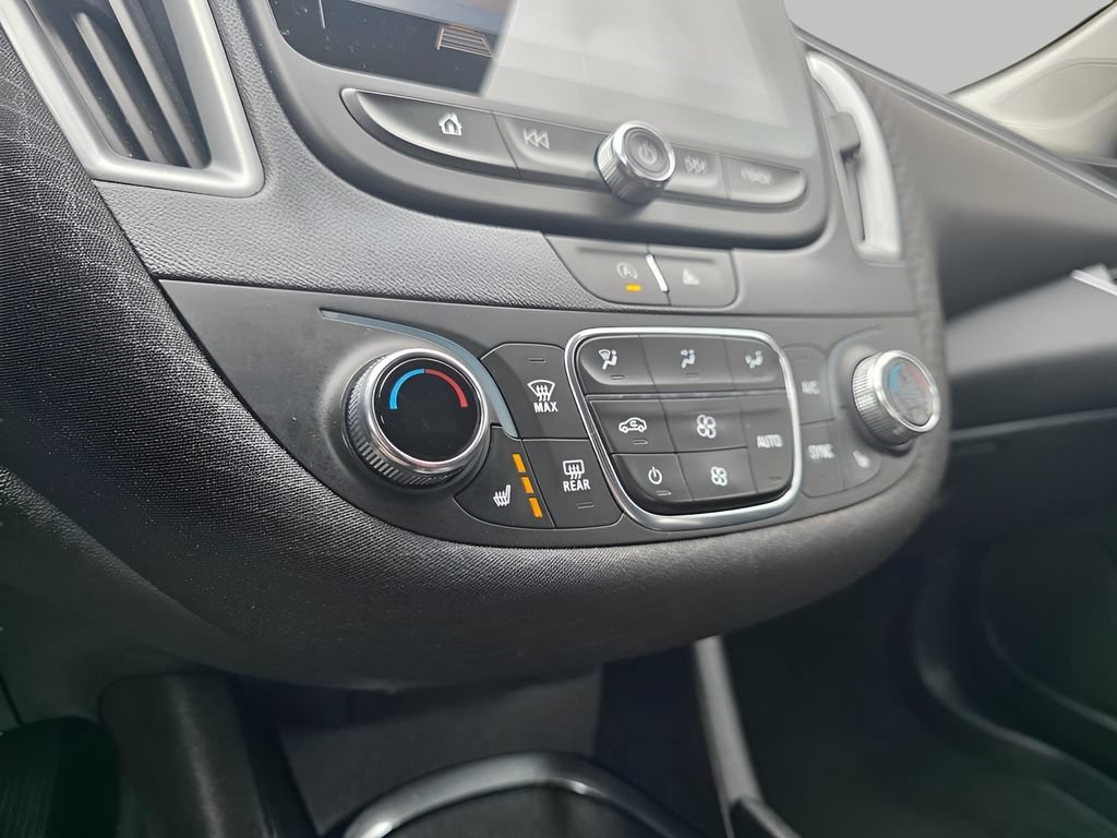 Used 2023 Chevrolet Malibu LT FWD image 23