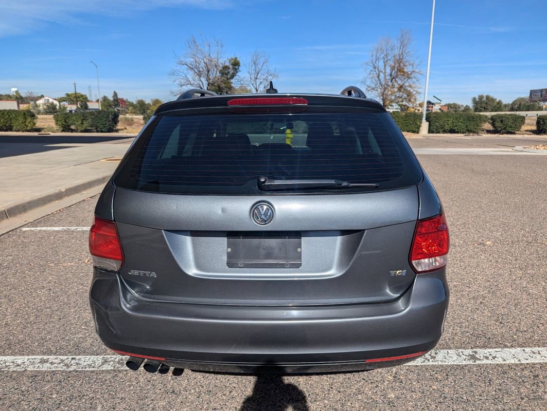 Used 2011 Volkswagen Jetta TDI image 4