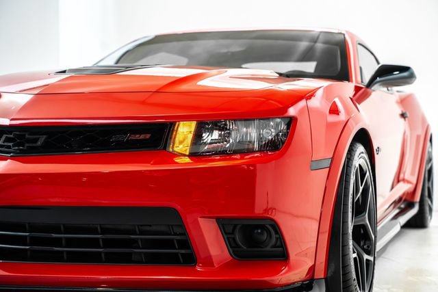 Used 2015 Chevrolet Camaro Z/28 RWD image 17