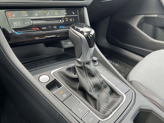 New 2026 Volkswagen Jetta SE image 21