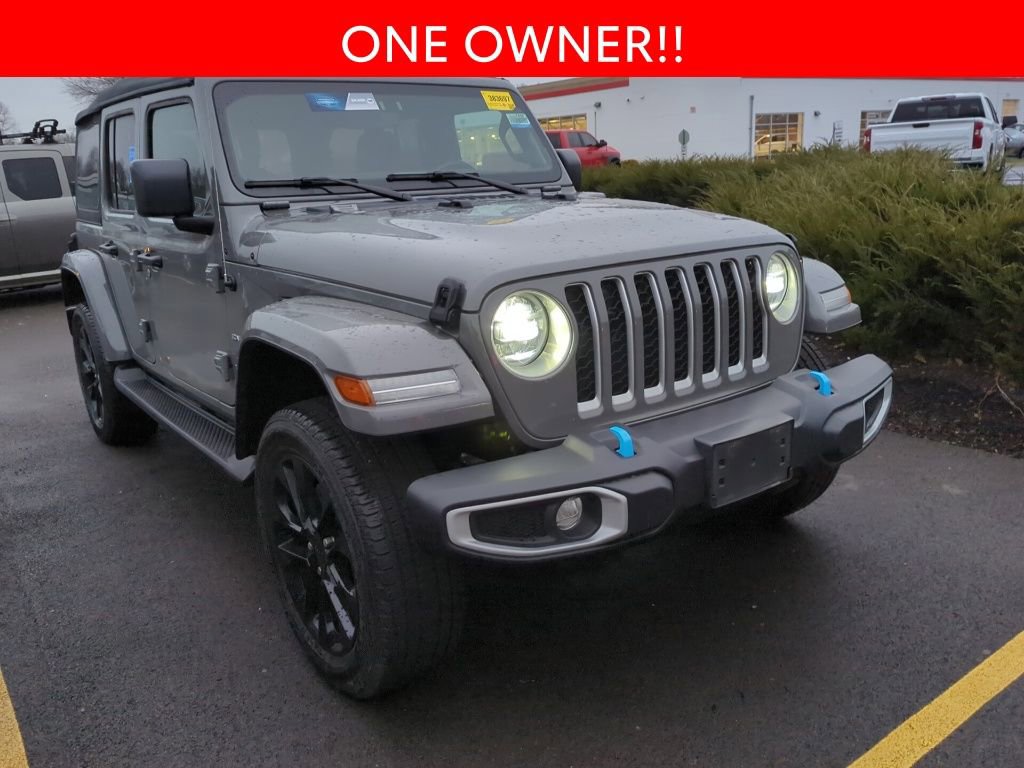 Used 2023 Jeep Wrangler Unlimited Sahara w/ Cold Weather Group image 3