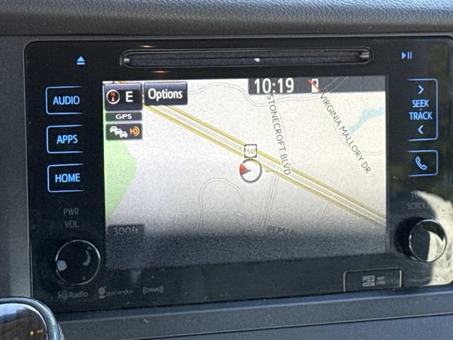 Used 2016 Toyota Sienna XLE w/ XLE Navigation Package FWD image 20
