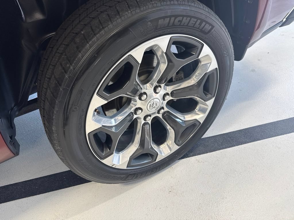 Used 2019 RAM 1500 Limited w/ Advanced Safety Group AWD/4WD image 11