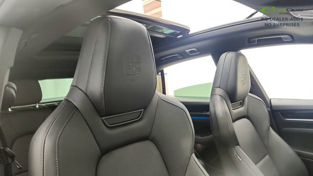 Used 2025 Porsche Macan Electric RWD image 22