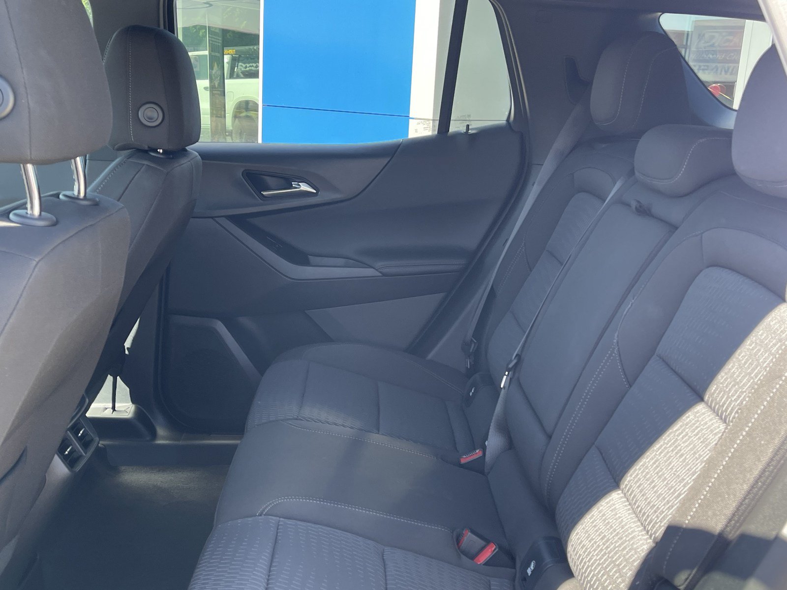Used 2026 Chevrolet Equinox LT AWD/4WD image 15