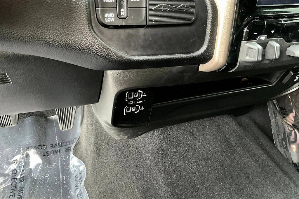 Used 2024 RAM 2500 Laramie AWD/4WD image 19