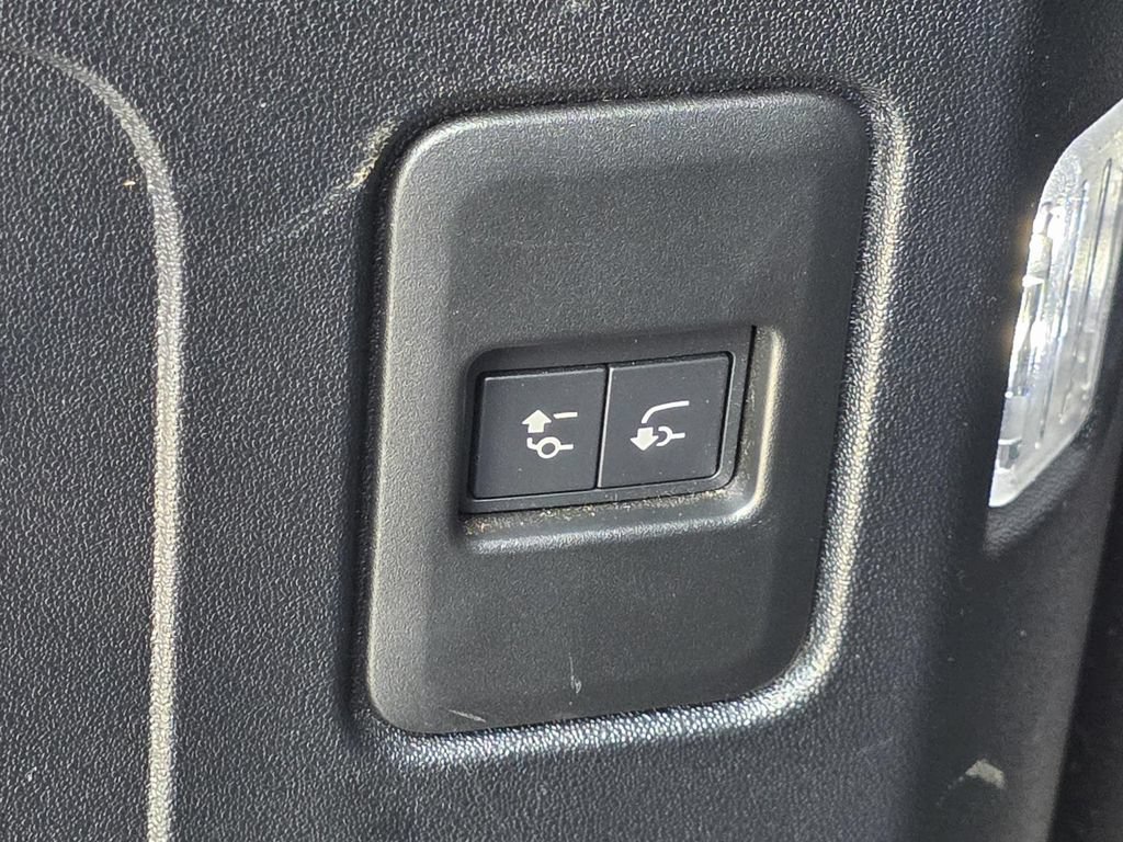 Used 2020 Land Rover Defender 110 X AWD/4WD image 16