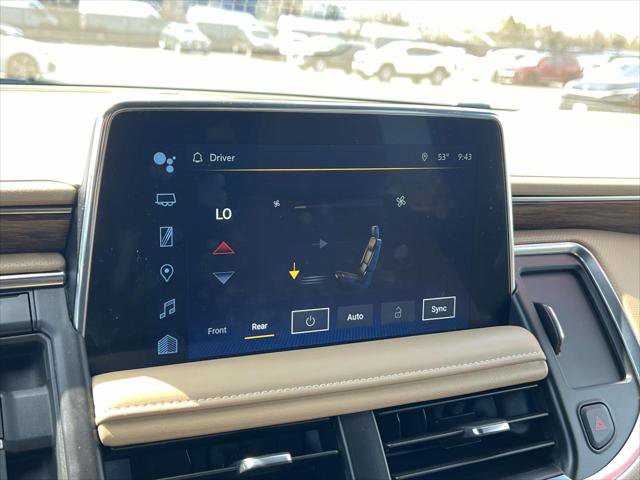 Used 2024 Chevrolet Suburban Premier AWD/4WD image 27