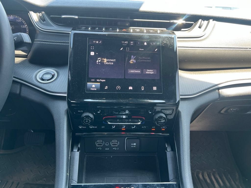 Used 2023 Jeep Grand Cherokee L Laredo AWD/4WD image 12