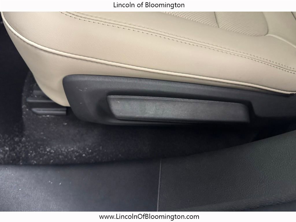 New 2026 Lincoln Corsair Premiere image 48